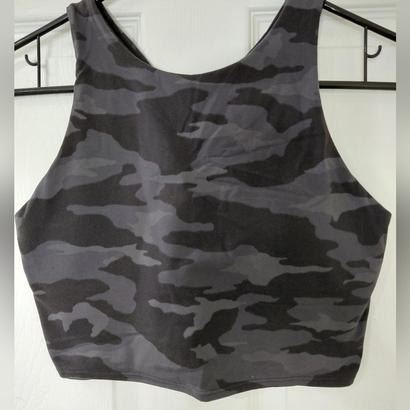 Athleta Tops - Atleta Women Size EL Camo Print Women's Crop Top